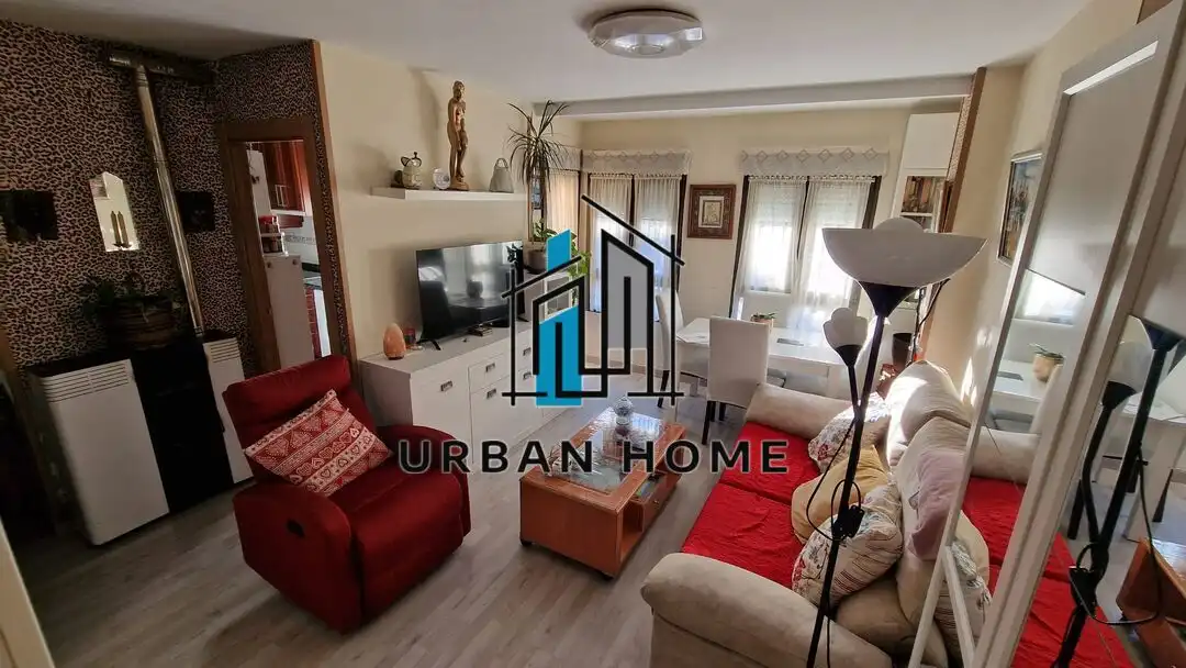 Sala de estar de Piso en venta en Carrizo con Calefacción, Parquet y Terraza