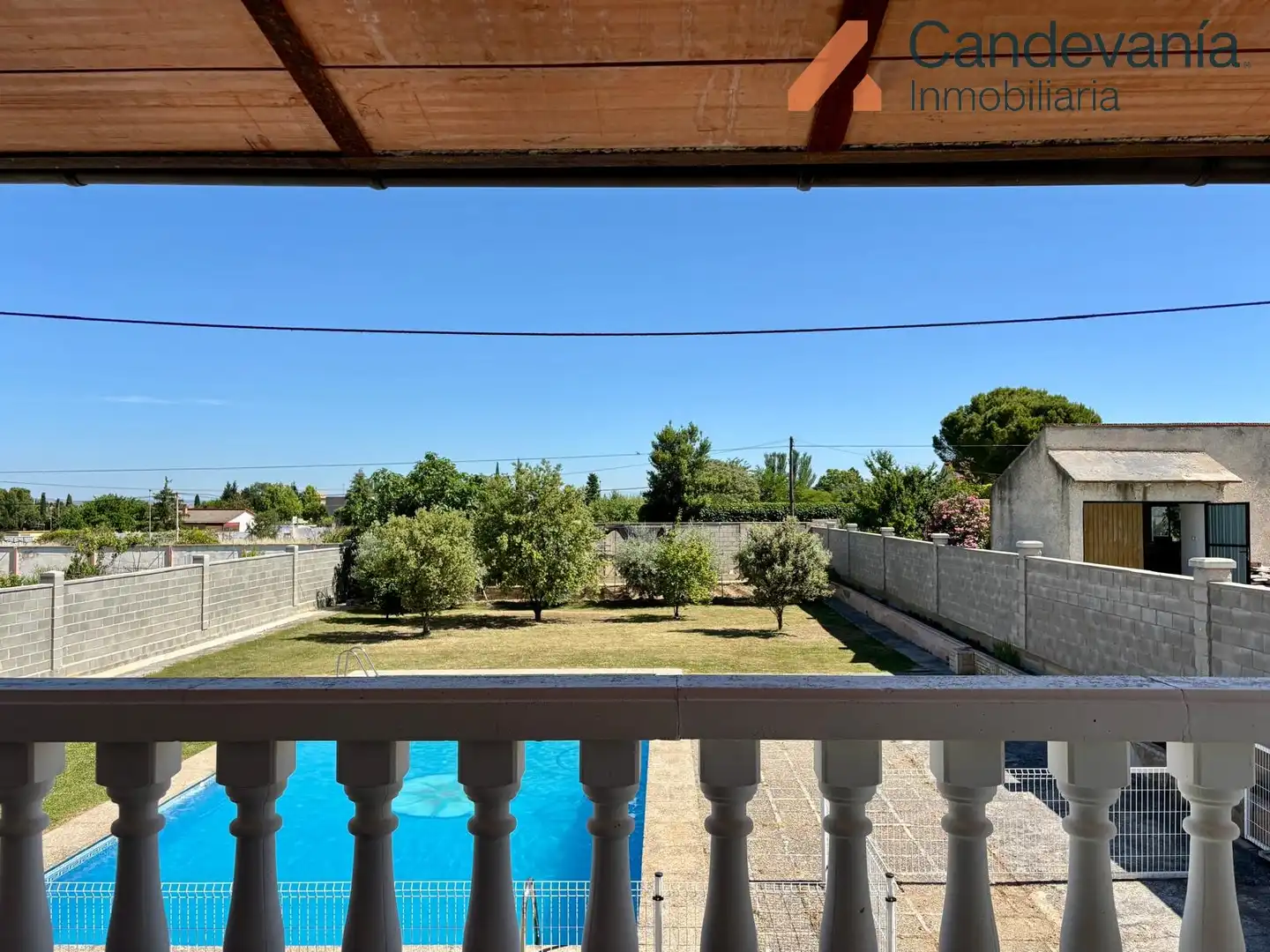 Vista exterior de Casa o chalet en venta en San Mateo de Gállego con Aire acondicionado, Calefacción y Jardín privado