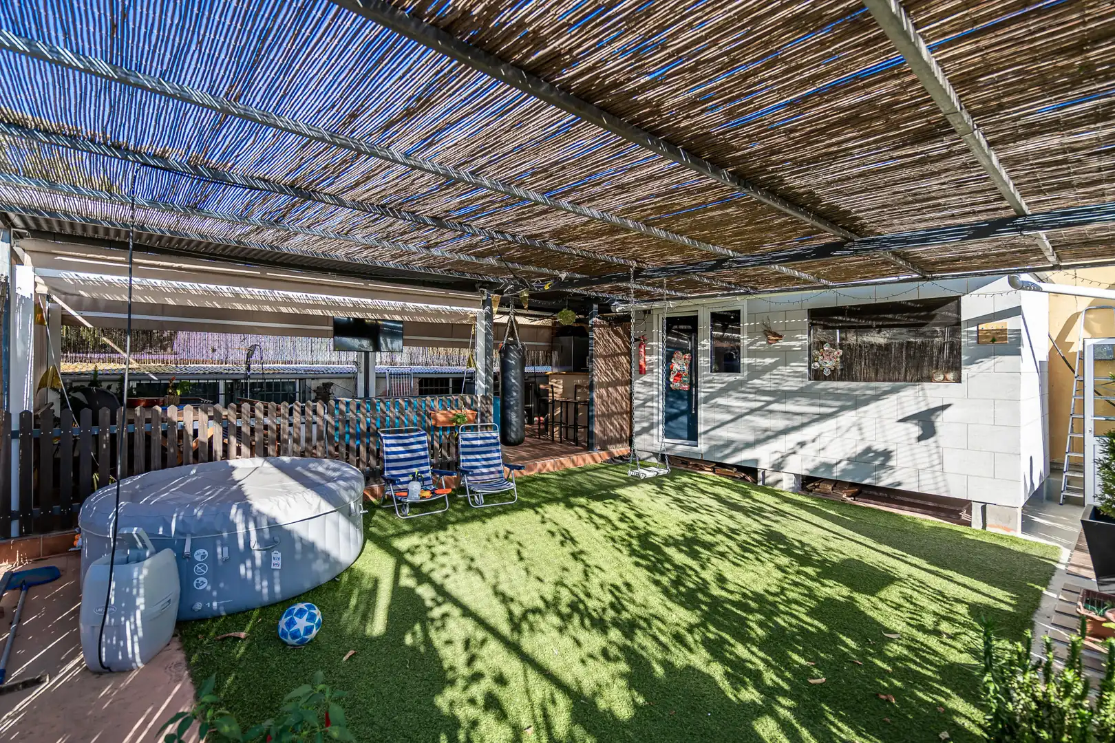 Terrasse von Fabrikhallen zum Verkauf in Marbella
