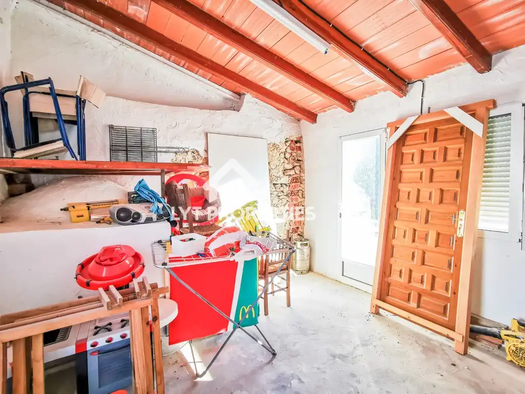 Houses for sale in Jávea / Xàbia  with Private garden