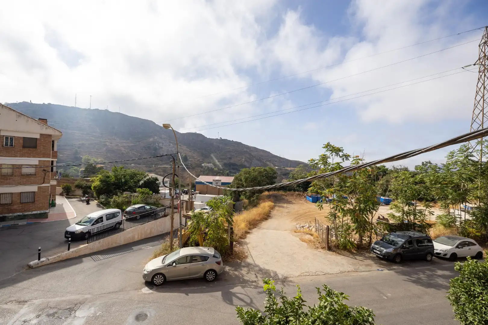 Vista exterior de Edificio en venta en Lanjarón