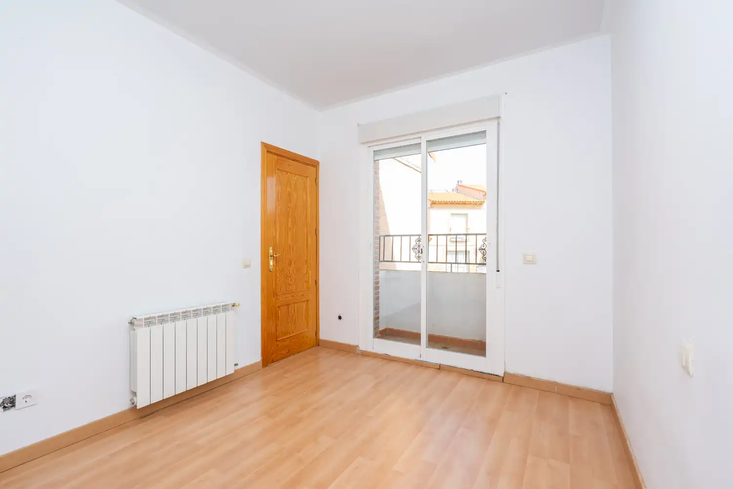 Habitación de Casa adosada en venta en Santa Cruz del Retamar con Calefacción y Piscina