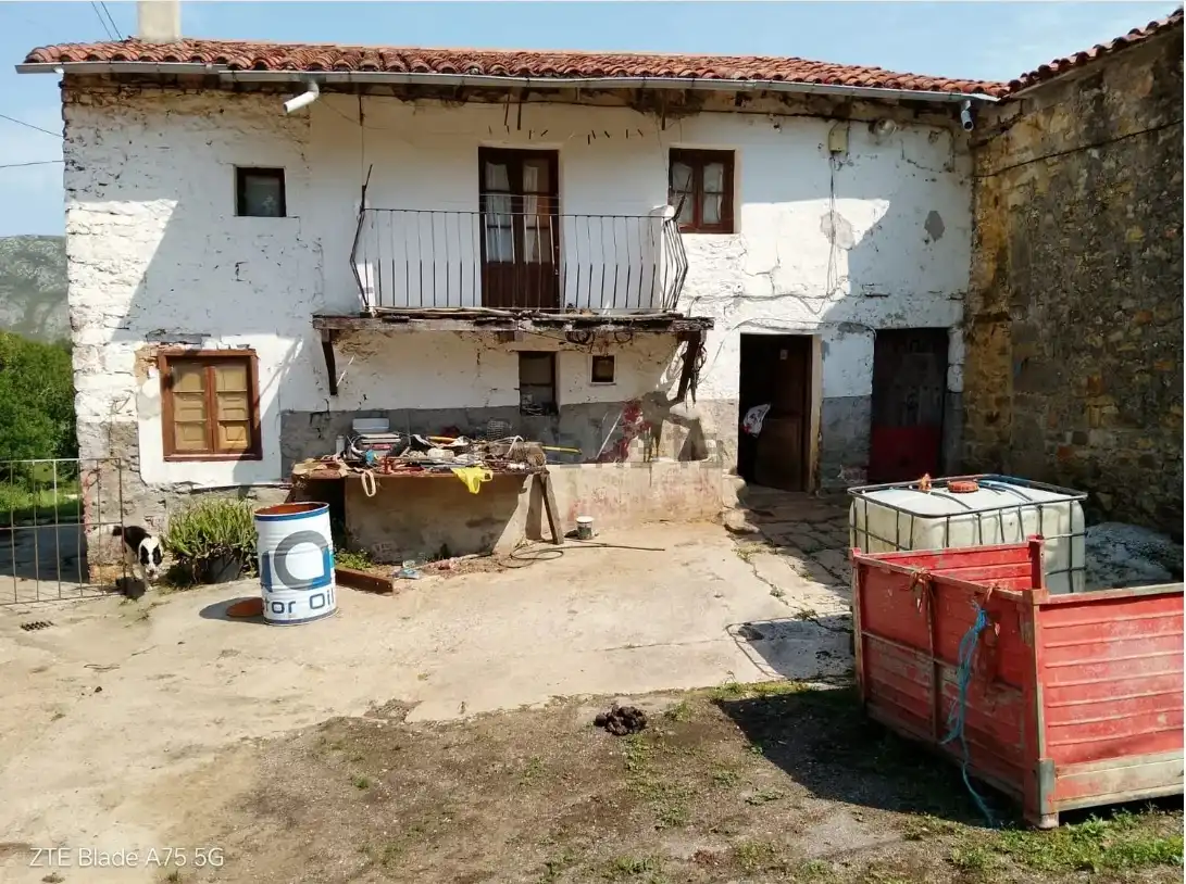 Vista exterior de Casa o chalet en venta en San Felices de Buelna con Jardín privado, Terraza y Trastero