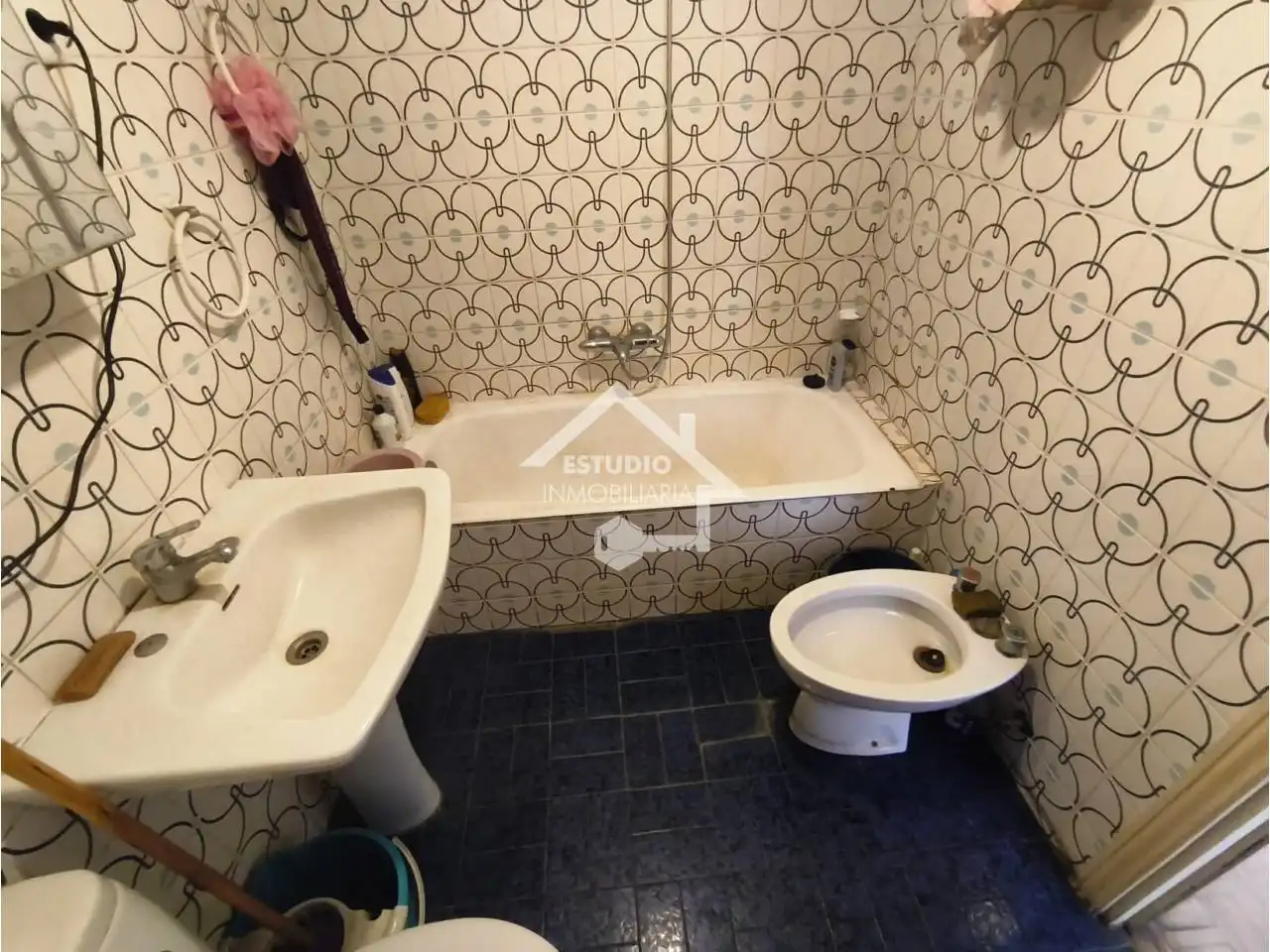 Baño de Piso en venta en Mendavia con Calefacción, Parquet y Terraza