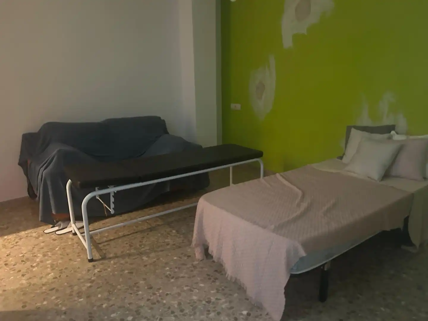 Habitación de Piso en venta en La Pobla de Farnals con Calefacción, Terraza y Amueblado