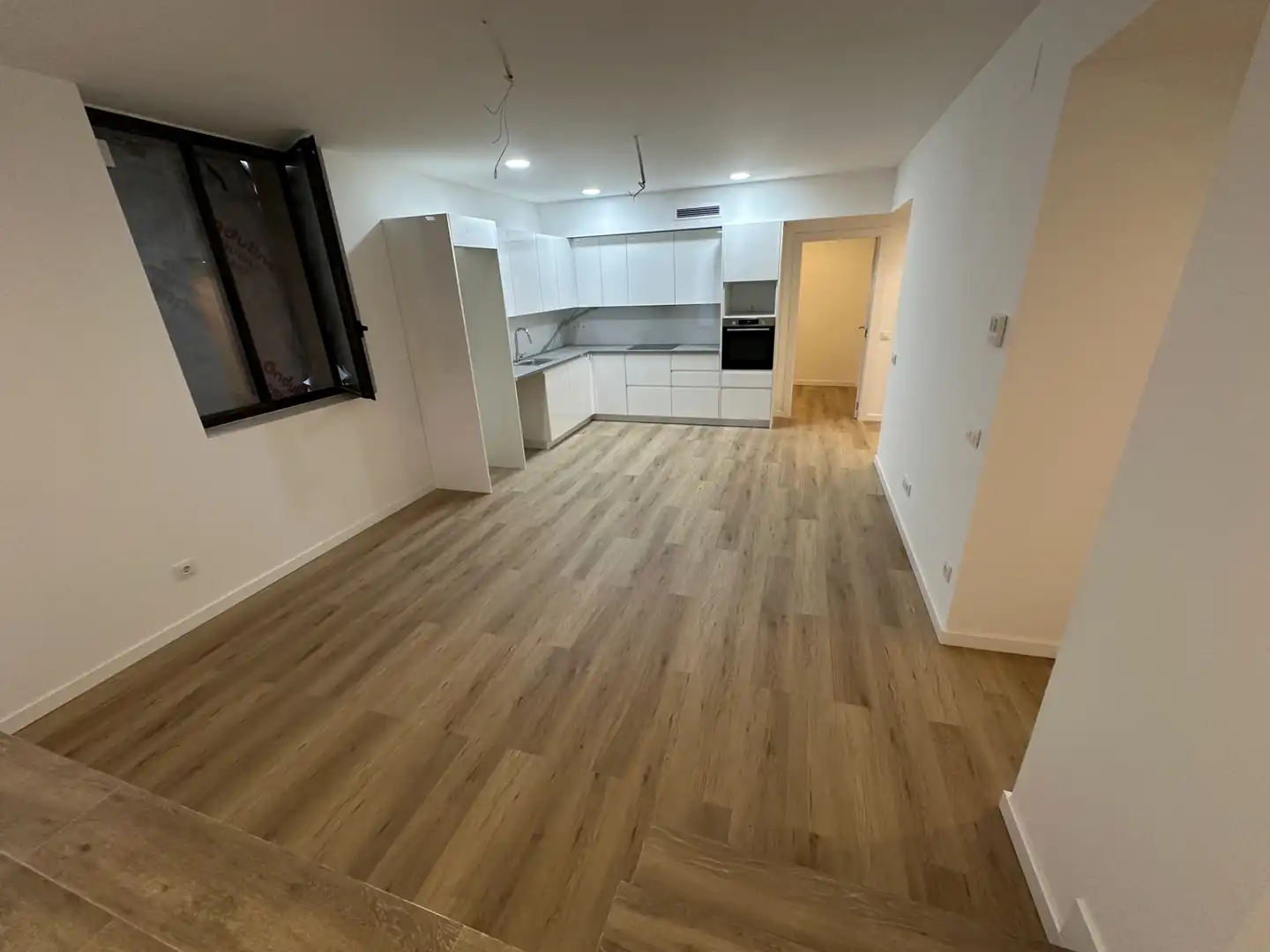 Planta baja en venta en Vilanova i la Geltrú con Aire acondicionado, Calefacción y Parquet