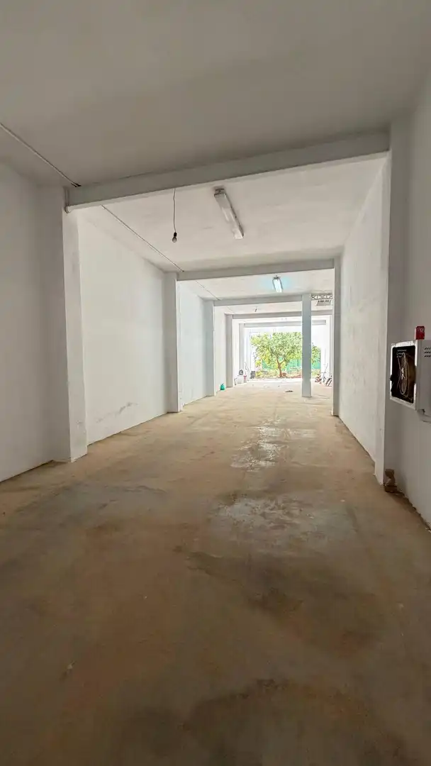 Buildings for sale in Alfafar, Valencia