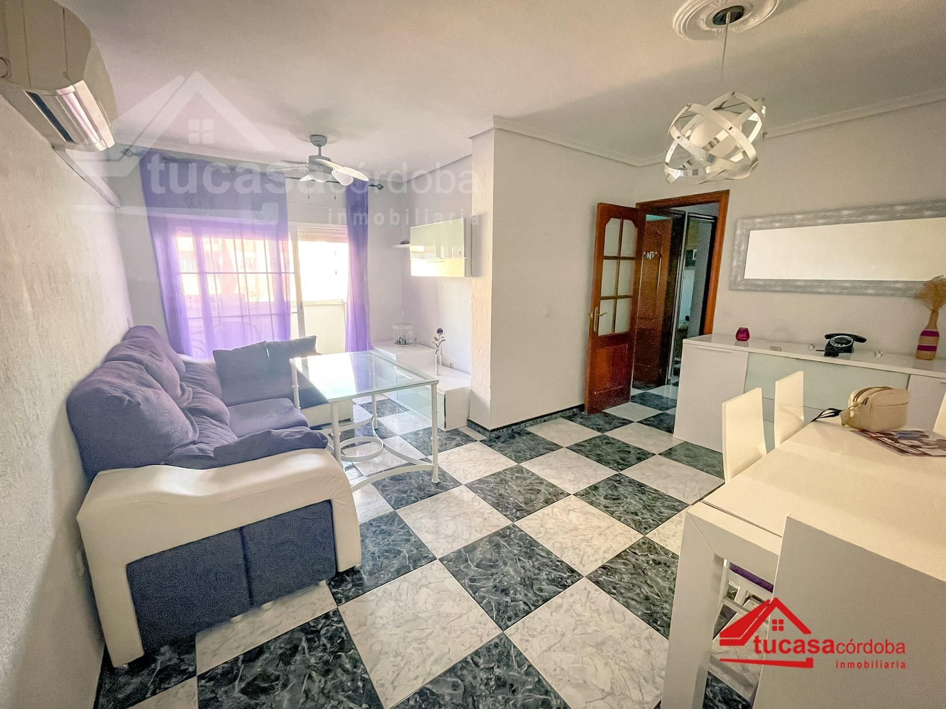 Sala d'estar de Pis en venda en  Córdoba Capital amb Aire condicionat i Terrassa