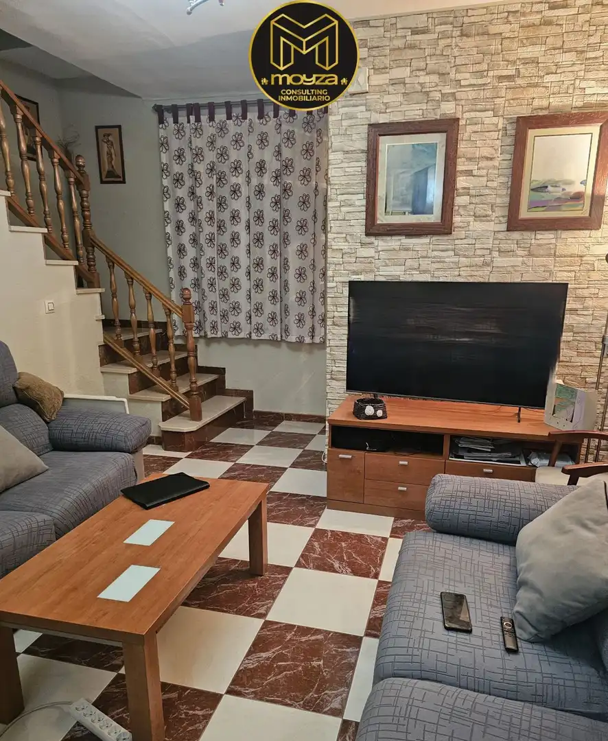 House with terrace for sale in San Felipe - El Almendral - La Merced, imagen 2