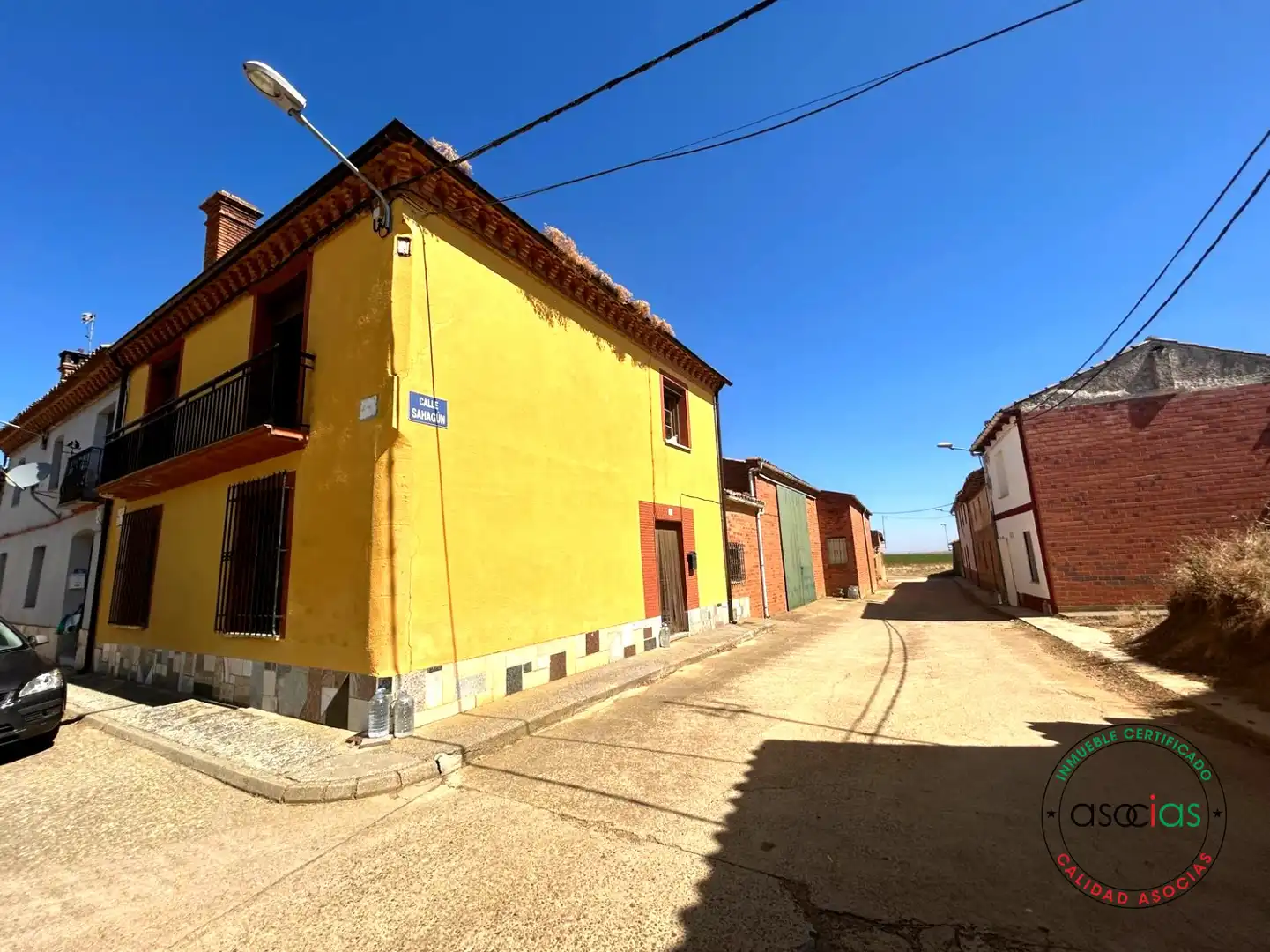 Vista exterior de Casa o chalet en venta en Santervás de Campos con Jardín privado y Amueblado