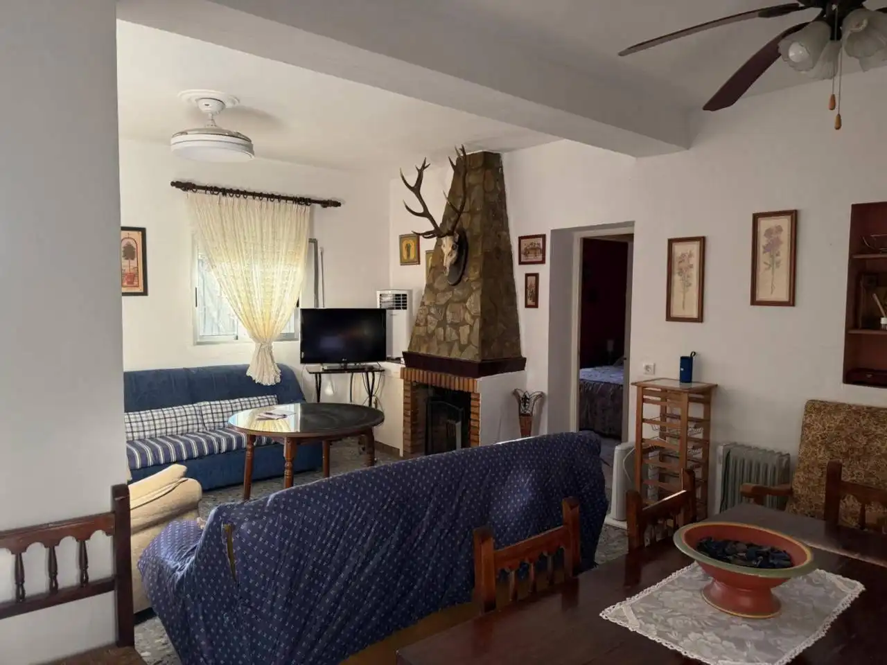 Sala de estar de Casa o chalet en venta en Carmona con Aire acondicionado, Calefacción y Jardín privado