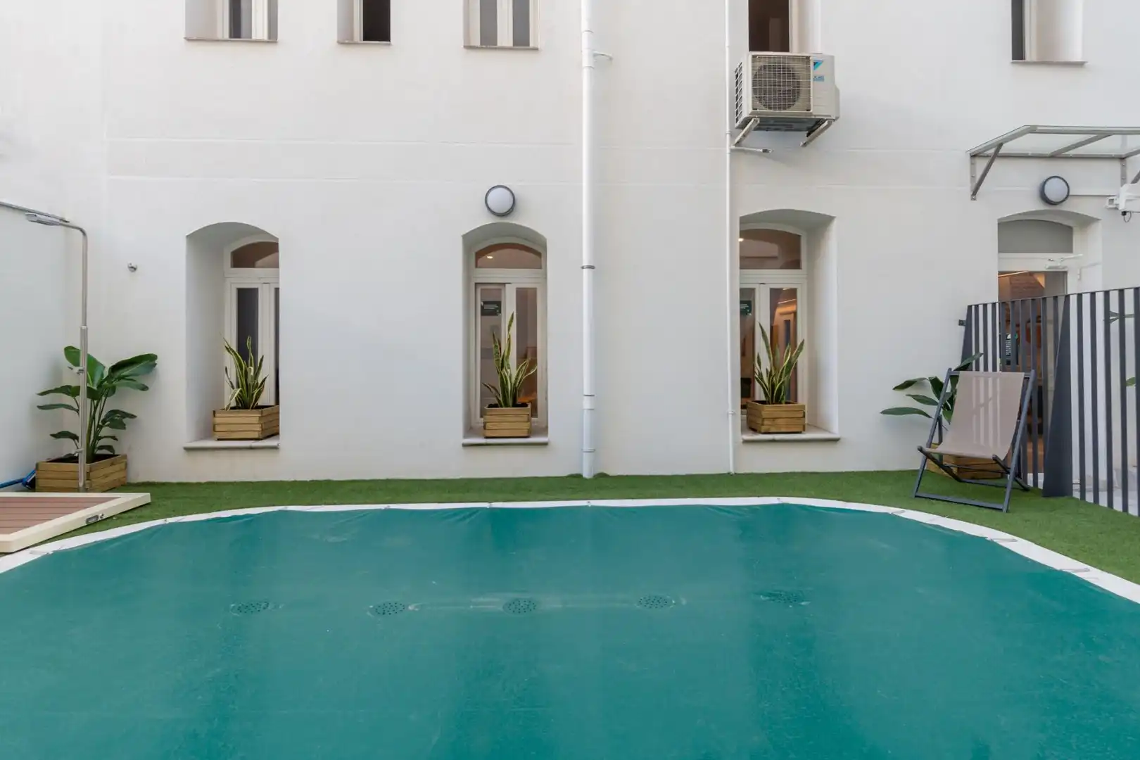 Schwimmbecken von Wohnung zur Miete in Madrid mit Heizung, Terrasse und Möbliert