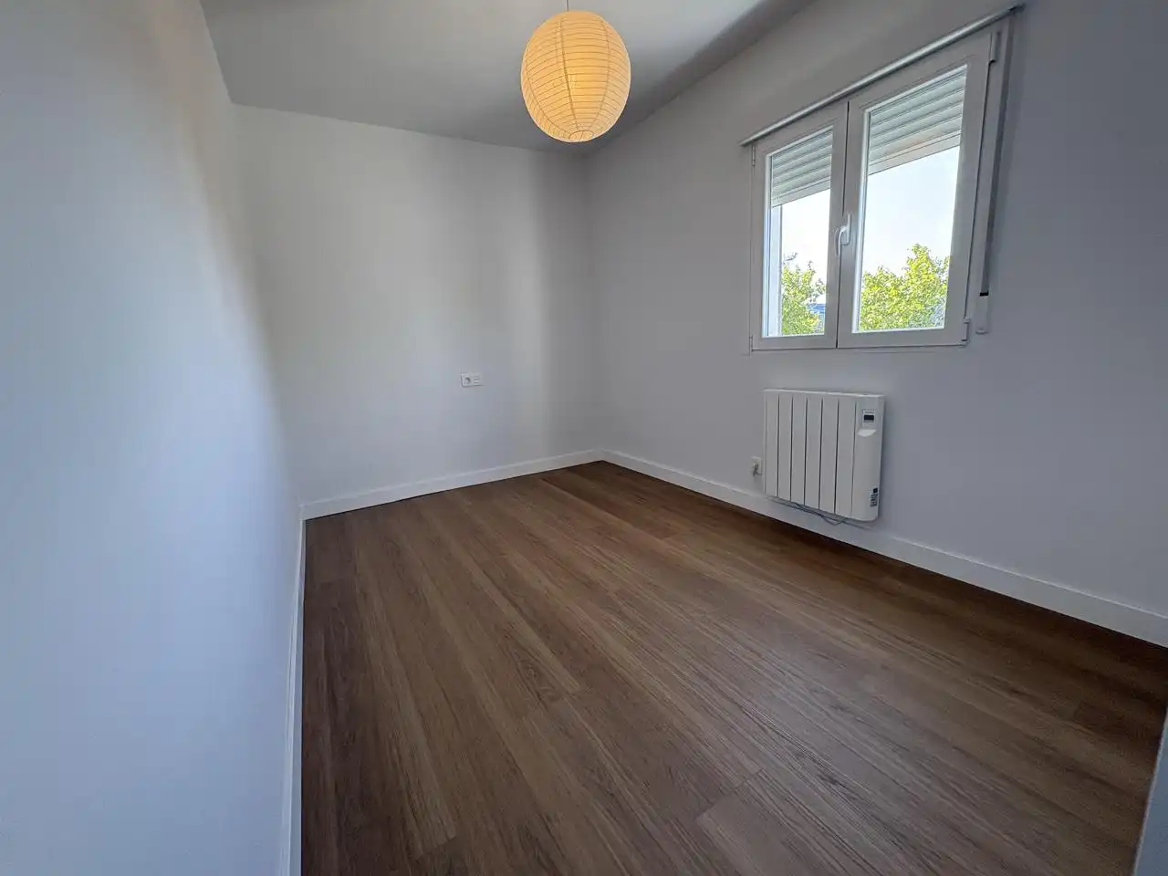 Schlafzimmer von Wohnung zur Miete in Madrid mit Klimaanlage und Heizung