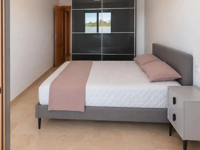 Schlafzimmer von Wohnung zur Miete in  Palma de Mallorca mit Klimaanlage, Terrasse und Balkon