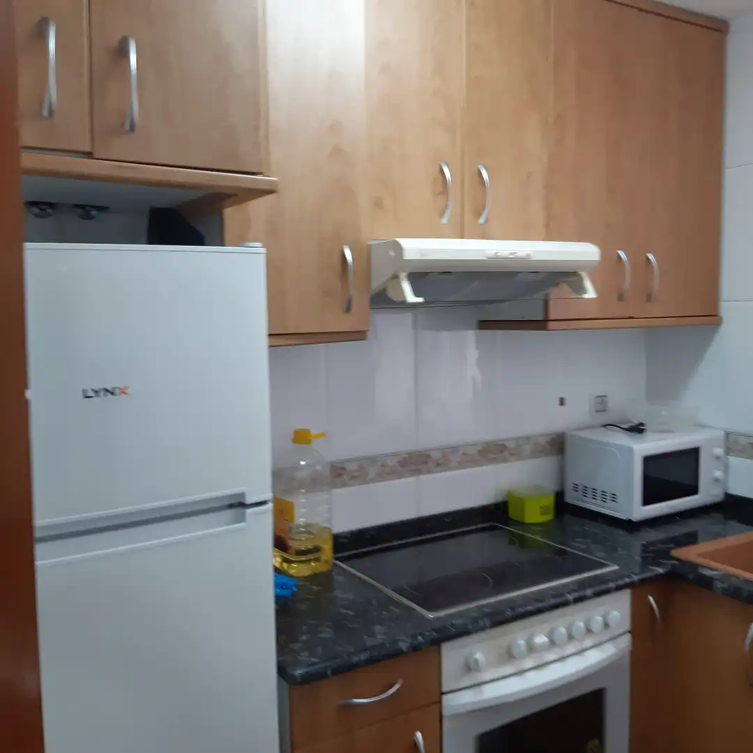 Cocina de Apartamento de alquiler en Teruel con Calefacción, Amueblado y Horno