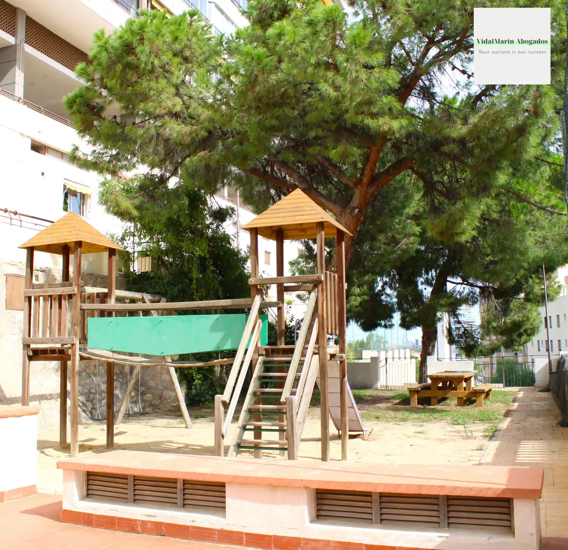 Jardín de Piso en venta en Alicante / Alacant con Aire acondicionado, Calefacción y Trastero