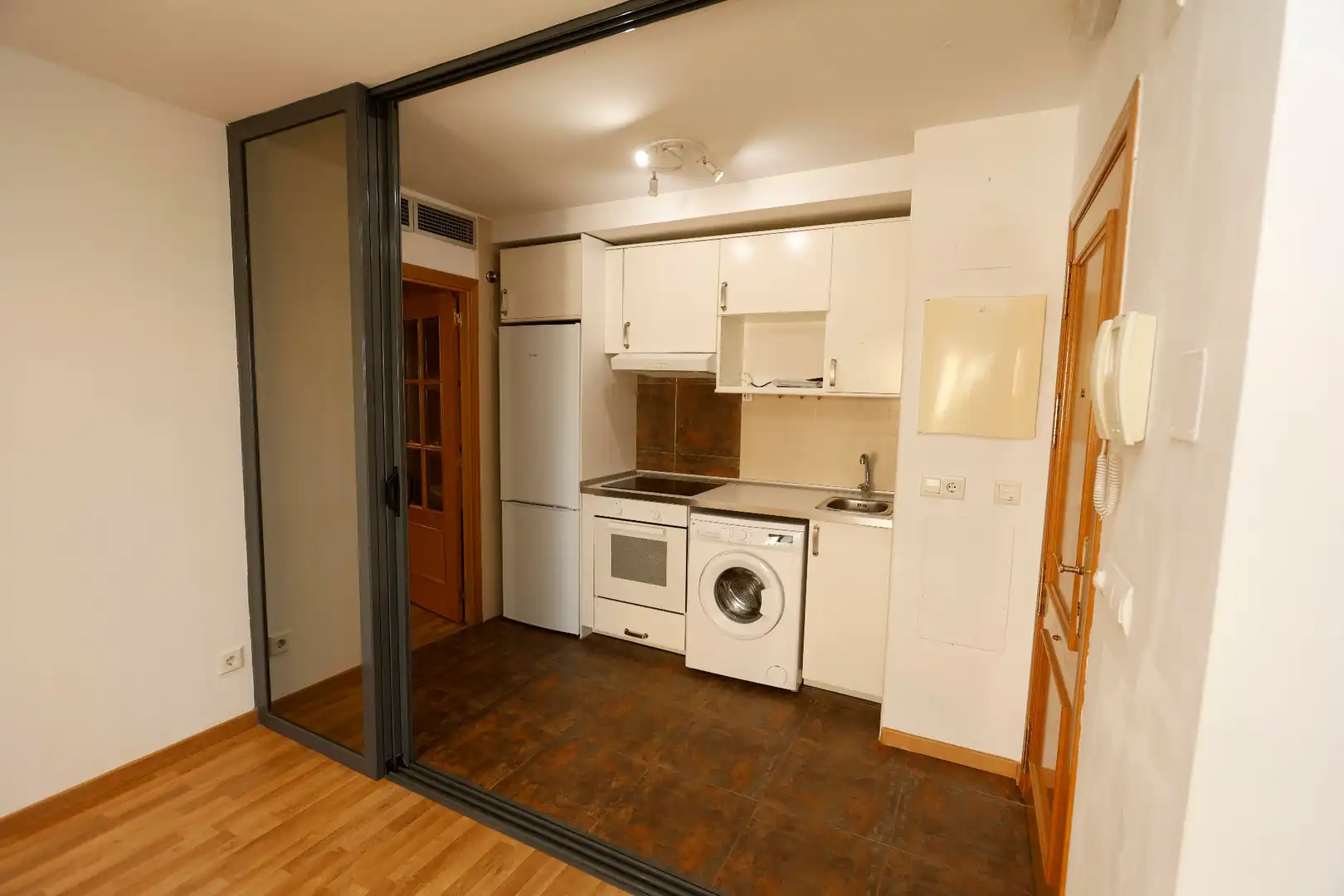 Cocina de Apartamento en venta en Zaragoza con Aire acondicionado, Calefacción y Horno