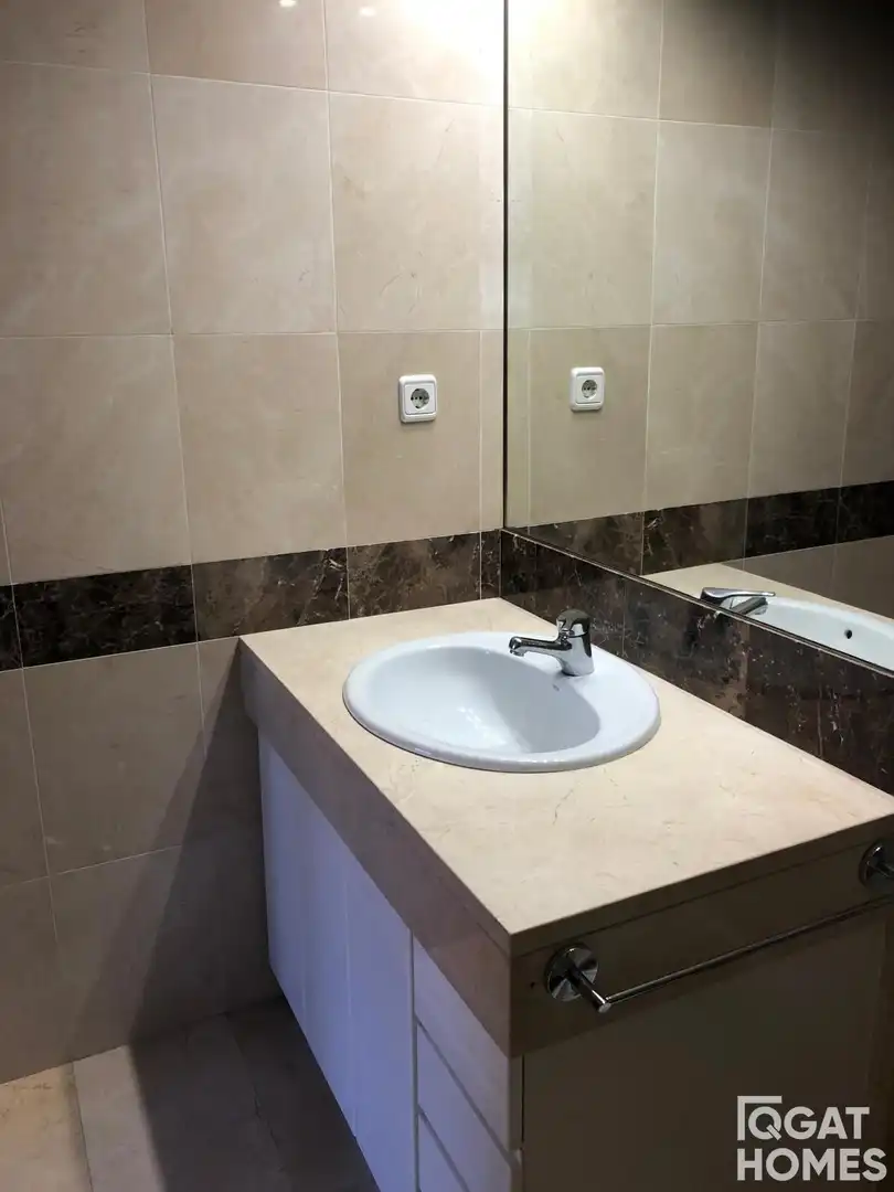 Baño de Piso de alquiler en Sant Cugat del Vallès con Aire acondicionado, Calefacción y Terraza