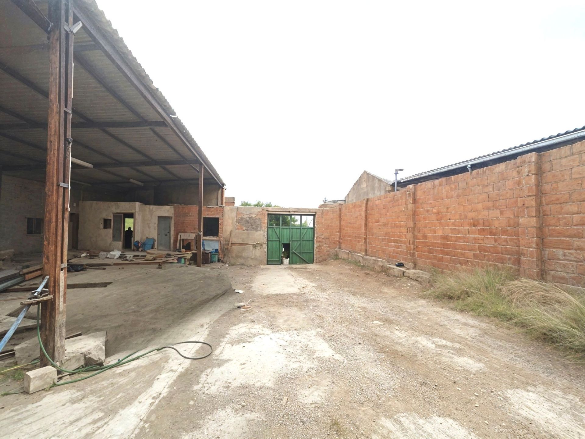 Außenansicht von Fabrik Grundstücke zum verkauf in Alange
