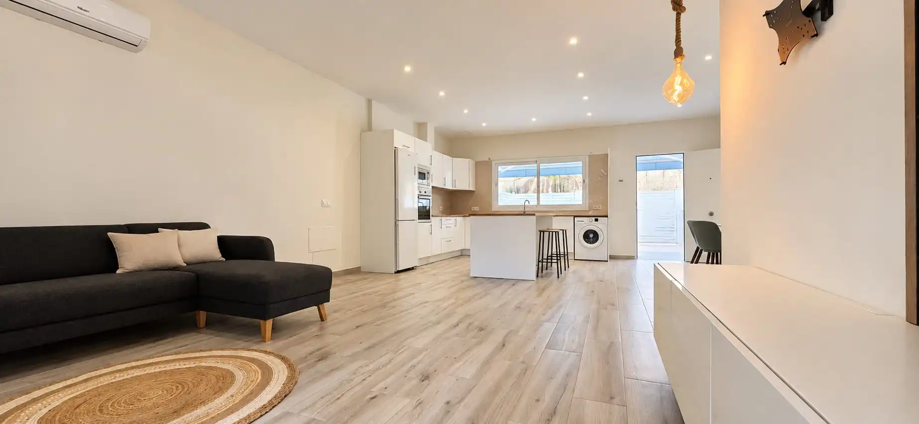 Piso con piscina en venta en Cabo Blanco, imagen 4