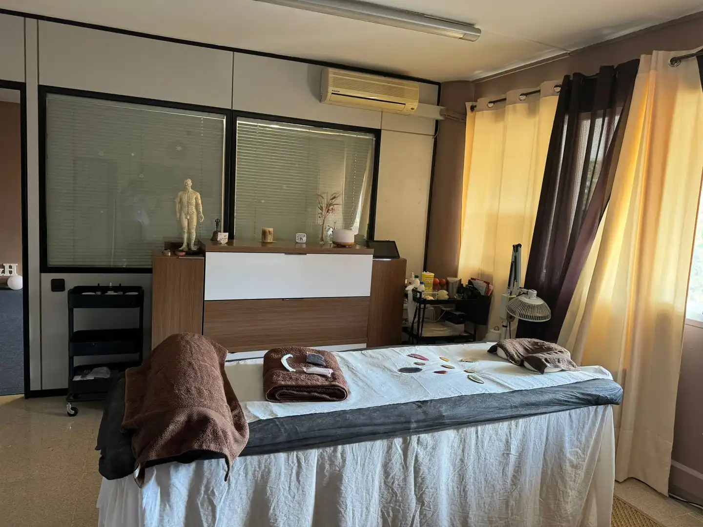 Schlafzimmer von Büro zum Verkauf in Terrassa