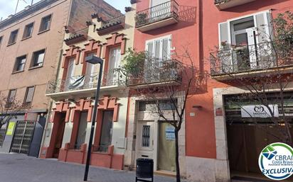 Exterior view of House or chalet for sale in Figueres  with Private garden