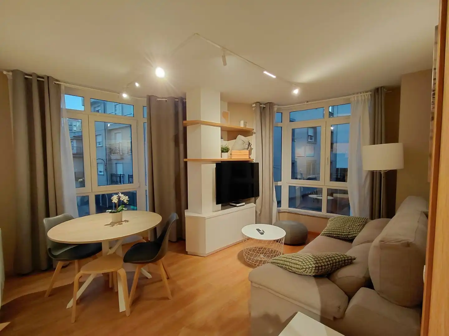 Living room of Apartments for sale in Santa Uxía de Ribeira