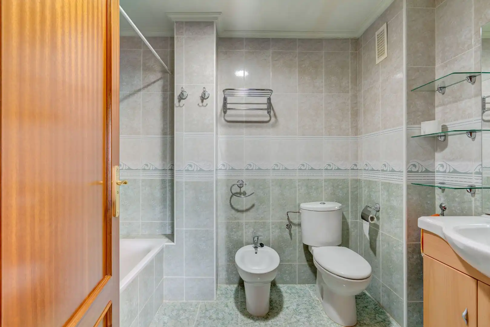 Baño de Piso en venta en Urnieta con Calefacción, Terraza y Trastero