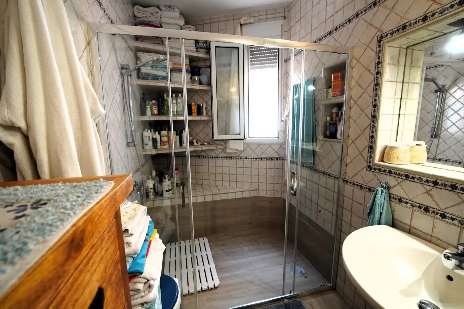 Baño de Casa adosada en venta en Roquetas de Mar con Aire acondicionado, Jardín privado y Terraza