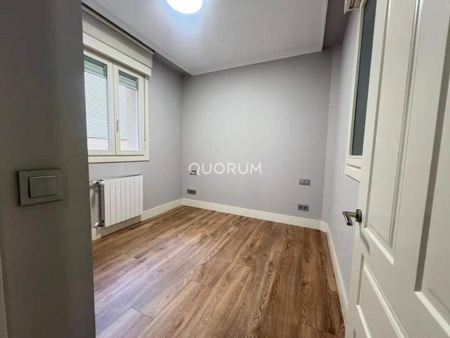 Habitación de Piso de alquiler en Bilbao  con Calefacción, Parquet y Balcón