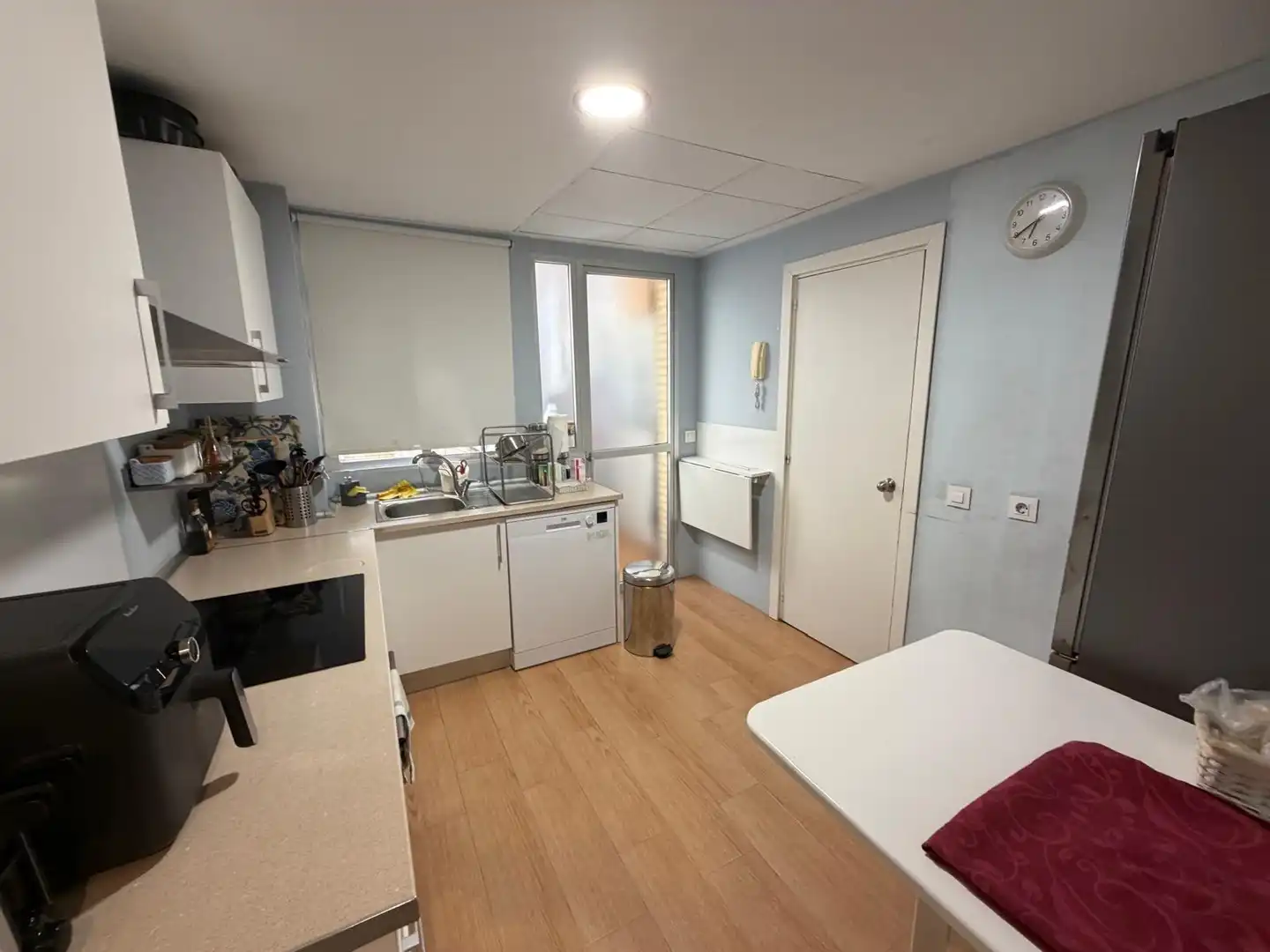 Kitchen of Flat for rent in Sevilla  with Air Conditioner, Terrace and Furnished