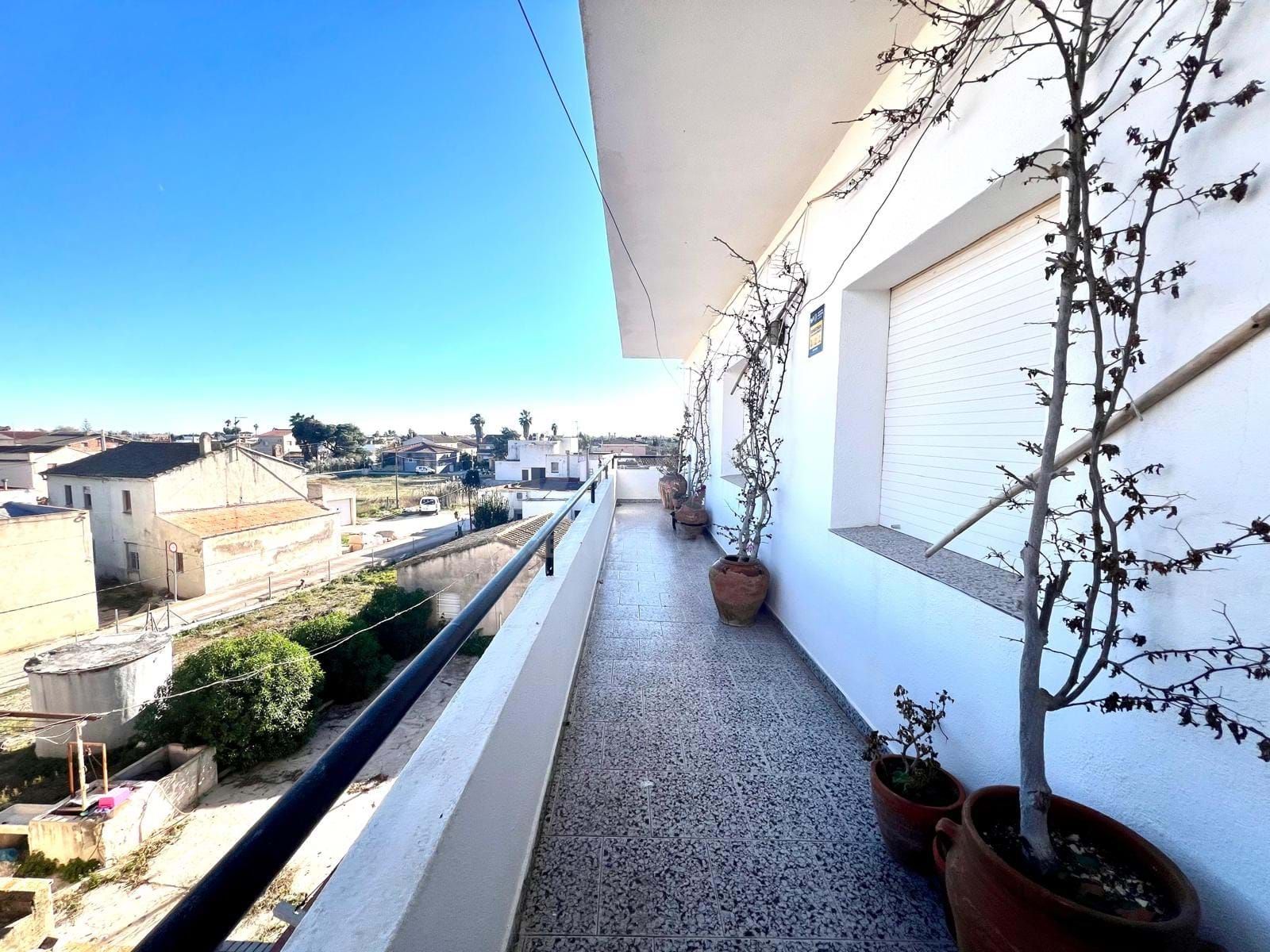 Außenansicht von Dachboden zum verkauf in Deltebre mit Klimaanlage, Heizung und Terrasse