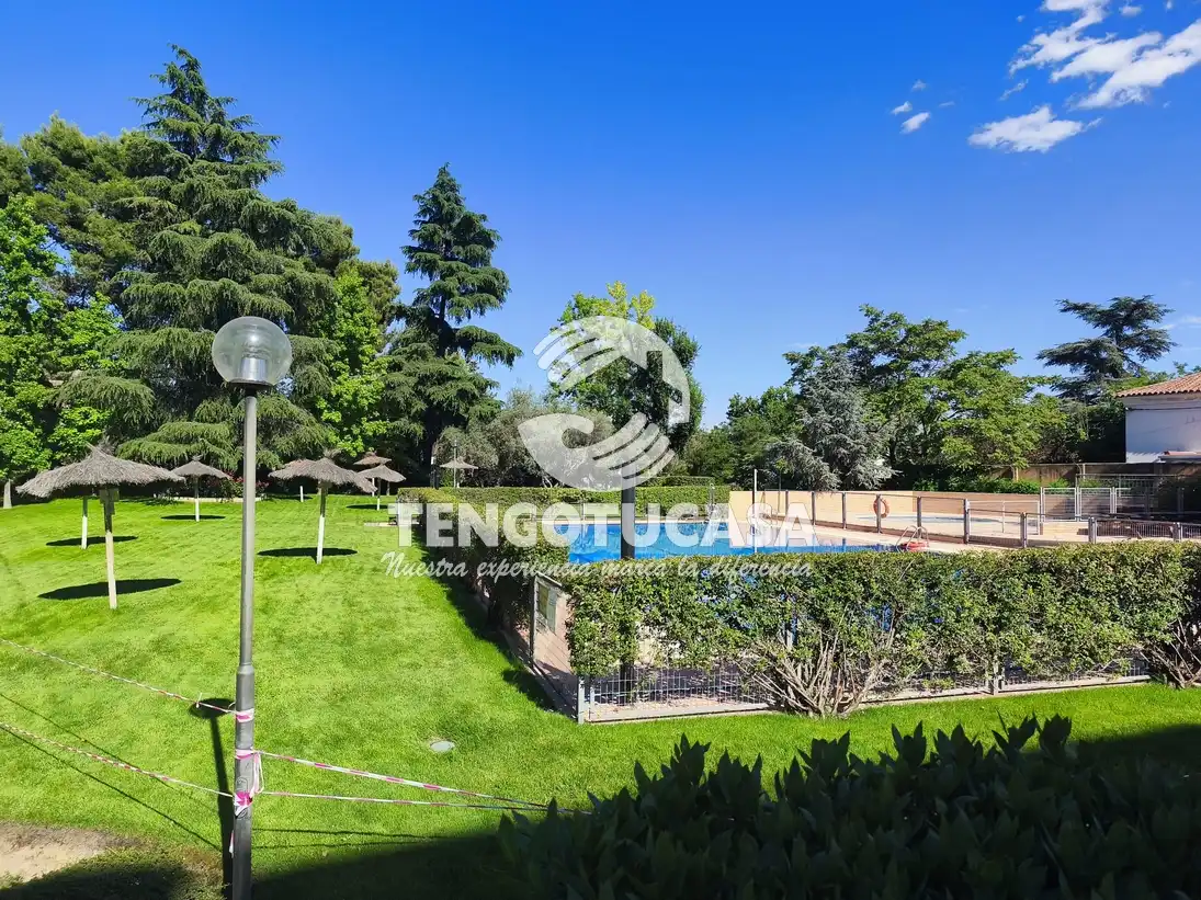 Garden of Flat for rent in Madrid  with Air Conditioner, Heating and Terrace