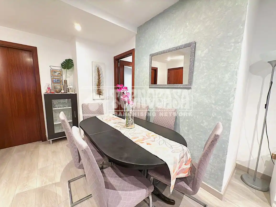 Comedor de Piso en venta en Cuenca con Calefacción, Parquet y Terraza