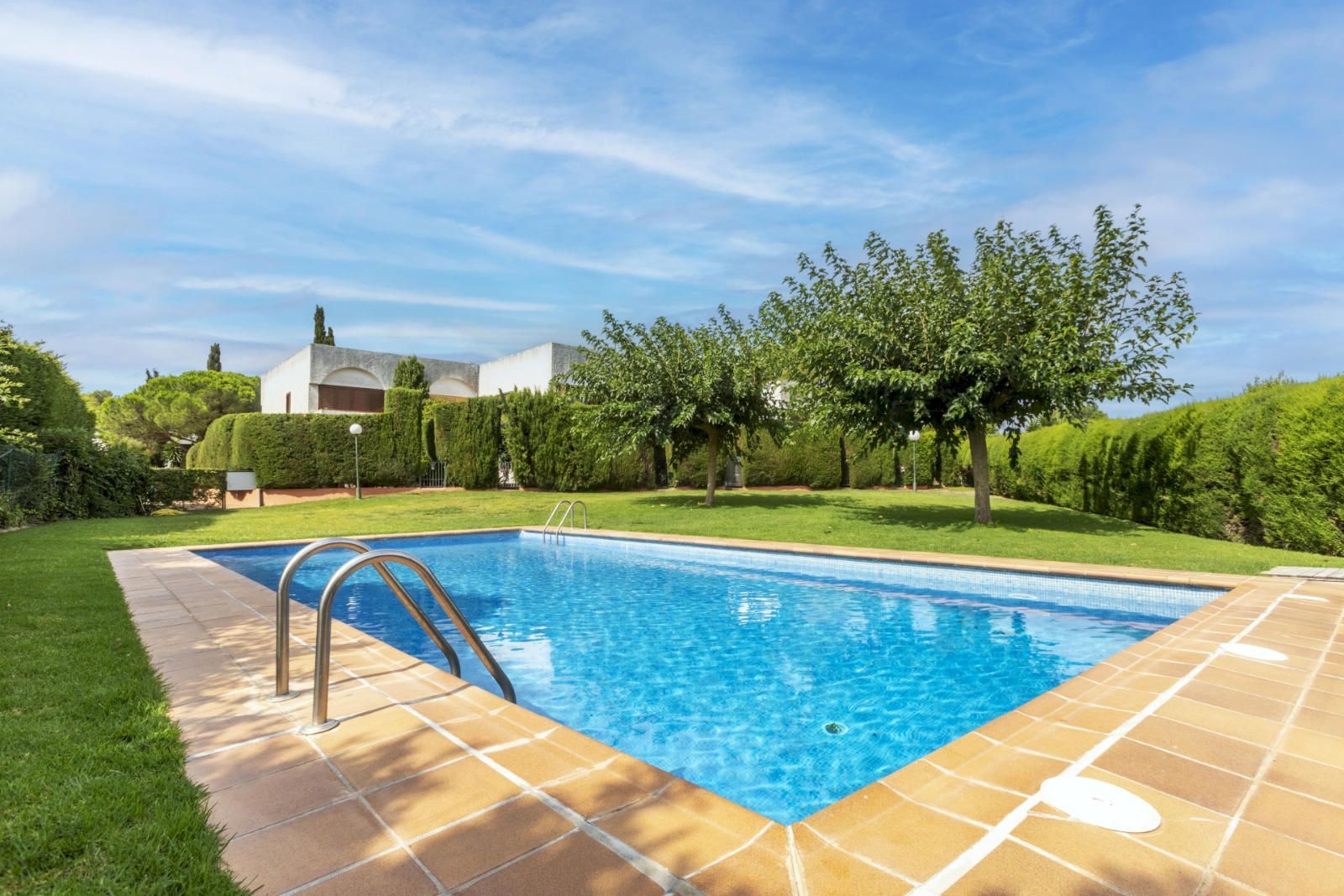 Piscina de Casa adosada en venda en Begur amb Jardí privat, Piscina i Moblat