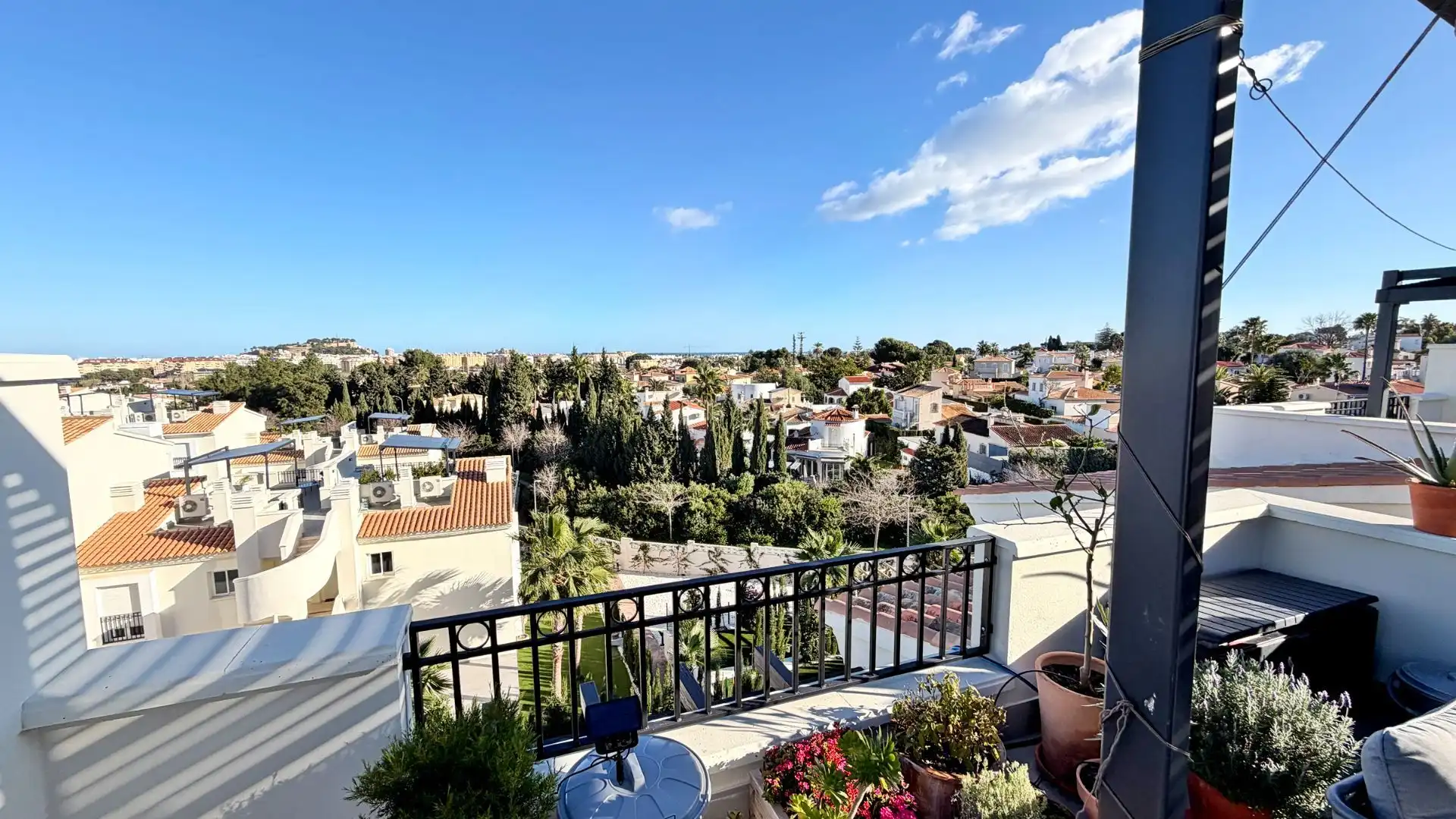 Exterior view of Attic for sale in El Montgó