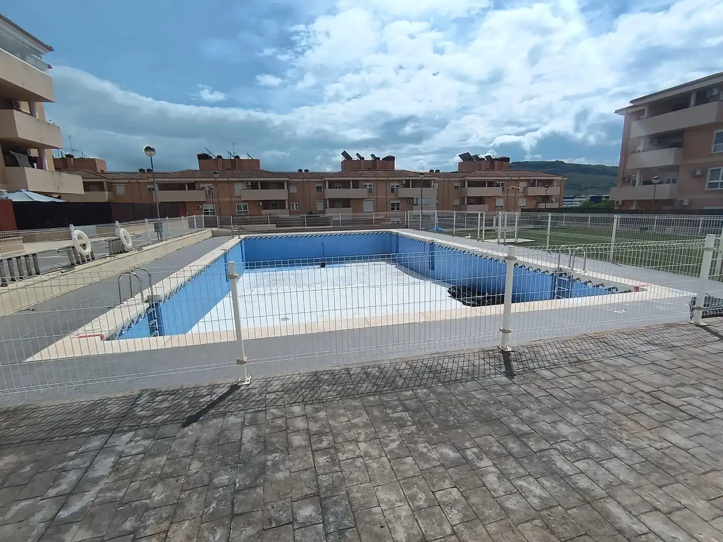Swimming pool of Flat for sale in Argamasilla de Calatrava  with Heating, Private garden and Terrace