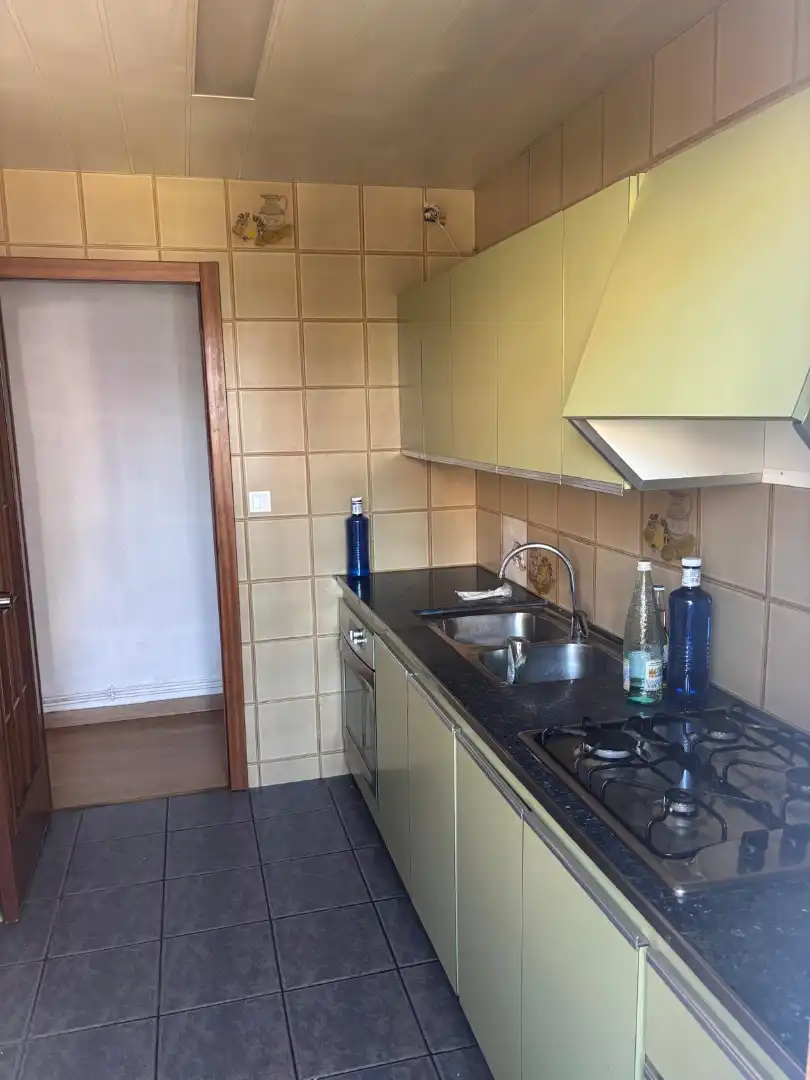 Cocina de Piso en venta en Badalona con Calefacción, Parquet y Amueblado