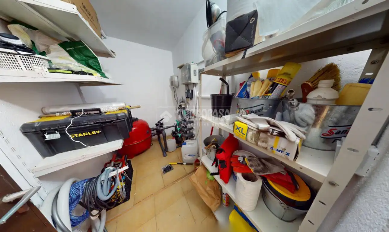 Einfamilien-Reihenhaus zum Verkauf in Leganés mit Heizung, Parkett und Terrasse