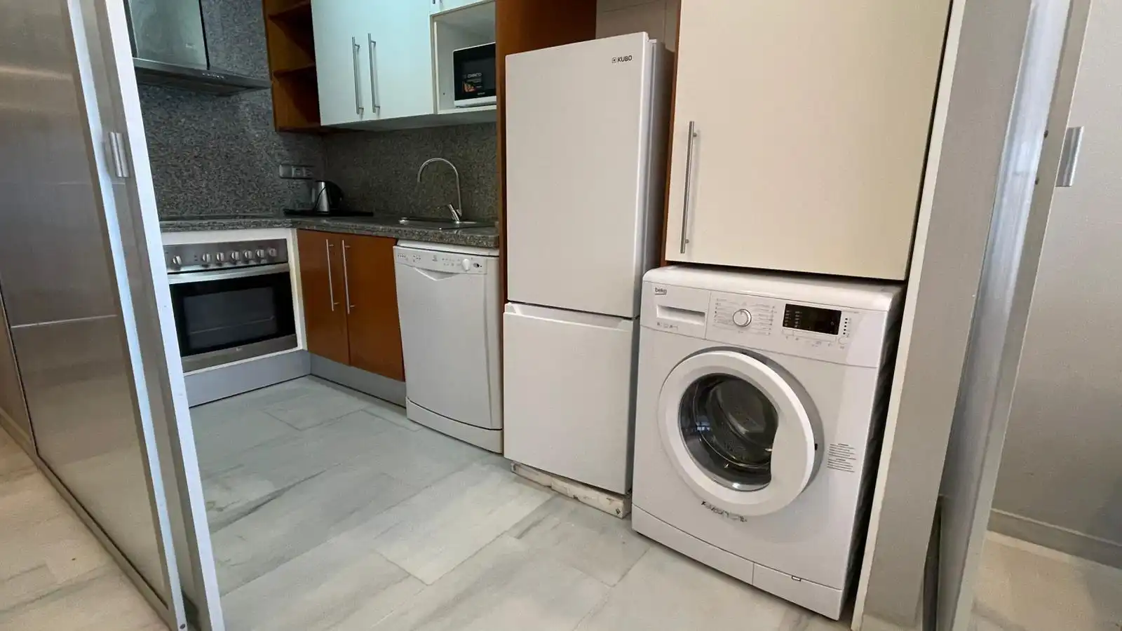 Cuina de Apartament de lloguer en Villajoyosa / La Vila Joiosa amb Aire condicionat, Moblat i Balcó
