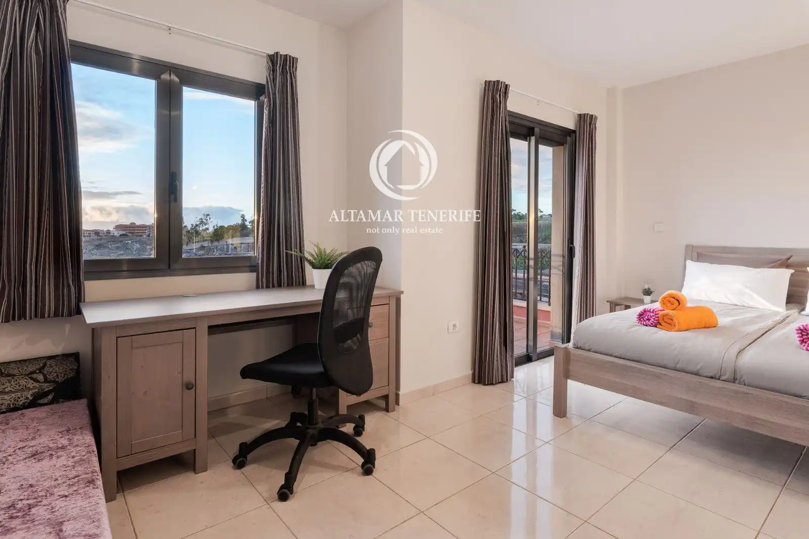 Terraced house with pool for sale in calle Helsinki, 12, imagen 18