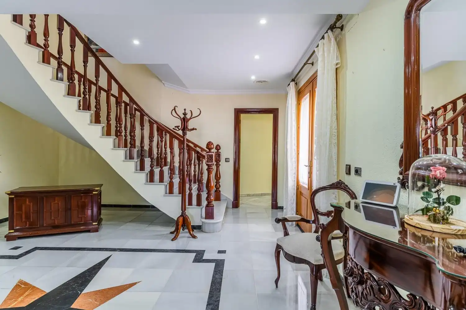 Houses for sale in Chiclana de la Frontera  with Air Conditioner, Private garden and Storage room