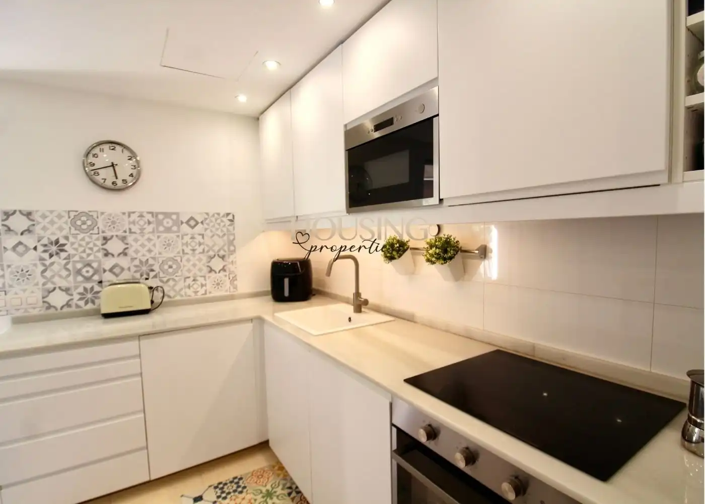Ground floor for rent in Les Maravelles