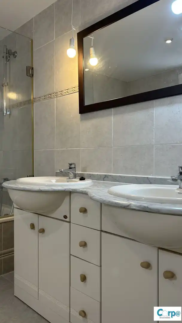 Bathroom of Houses for rent in Tavernes Blanques  with Air Conditioner, Heating and Parquet flooring