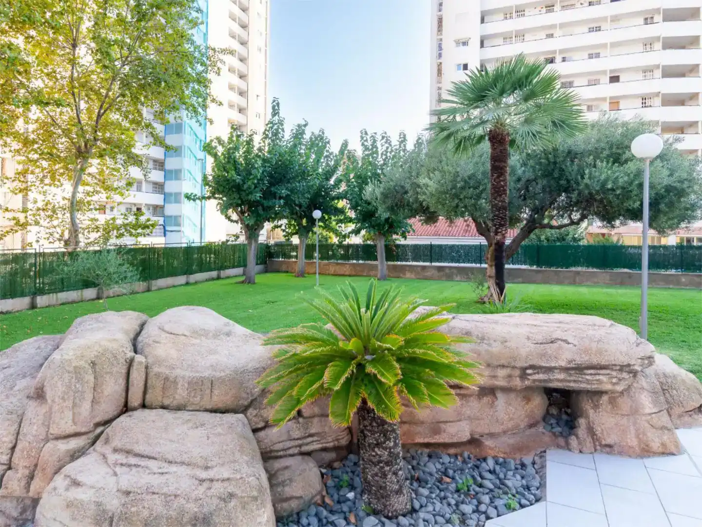 Garden of Apartments for rent in Benidorm  with Air Conditioner, Private garden and Swimming Pool