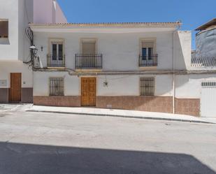 Außenansicht von Einfamilien-Reihenhaus zum verkauf in Benalúa de las Villas mit Klimaanlage, Terrasse und Balkon