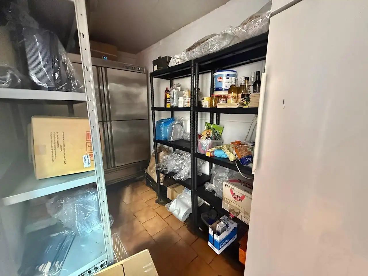 Cuina de Local de lloguer en Orihuela amb Aire condicionat i Moblat