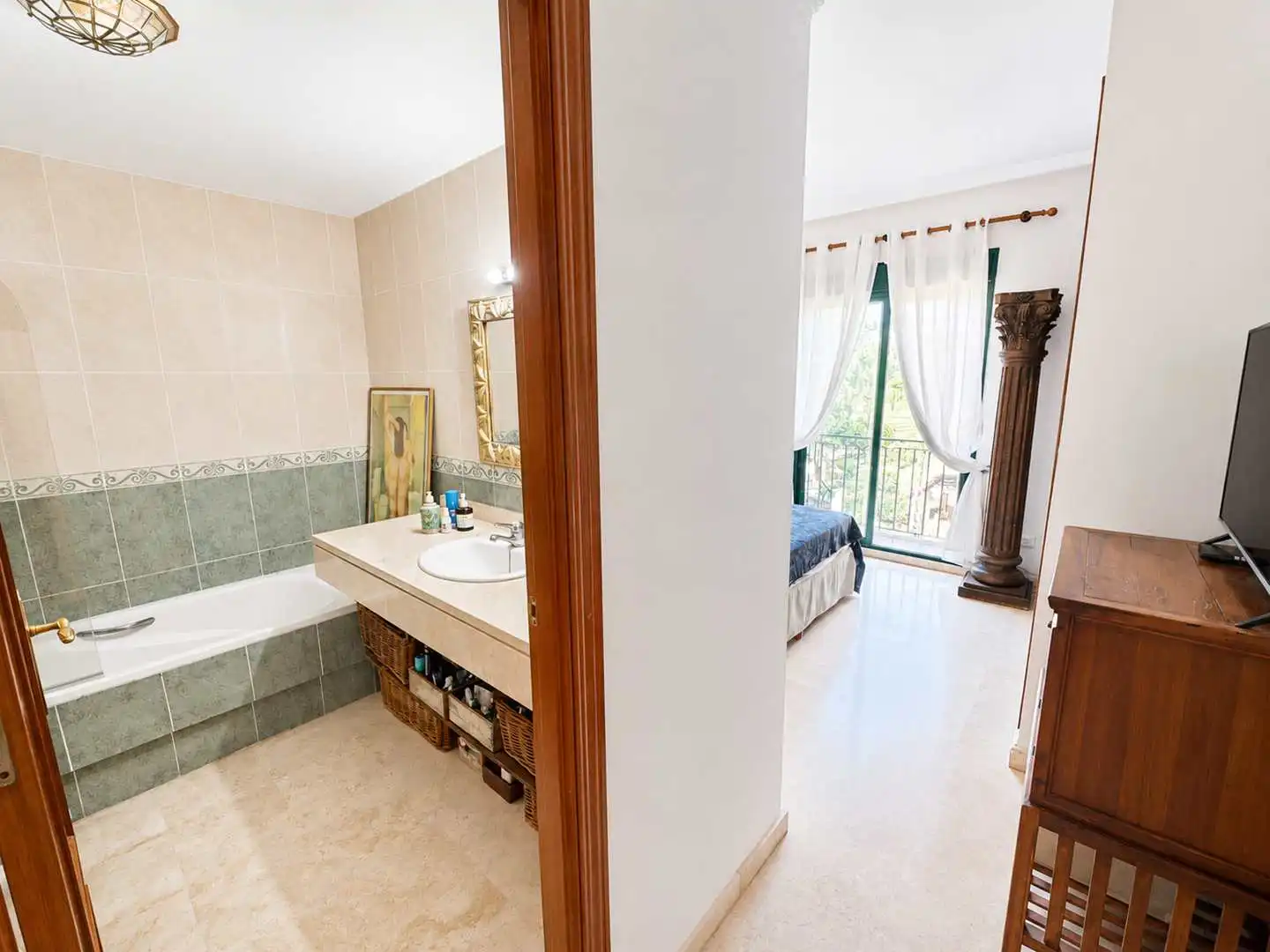 Baño de Dúplex en venta en Manilva con Aire acondicionado, Calefacción y Terraza