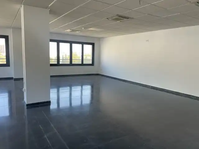 Oficina de alquiler en Lleida con Aire acondicionado