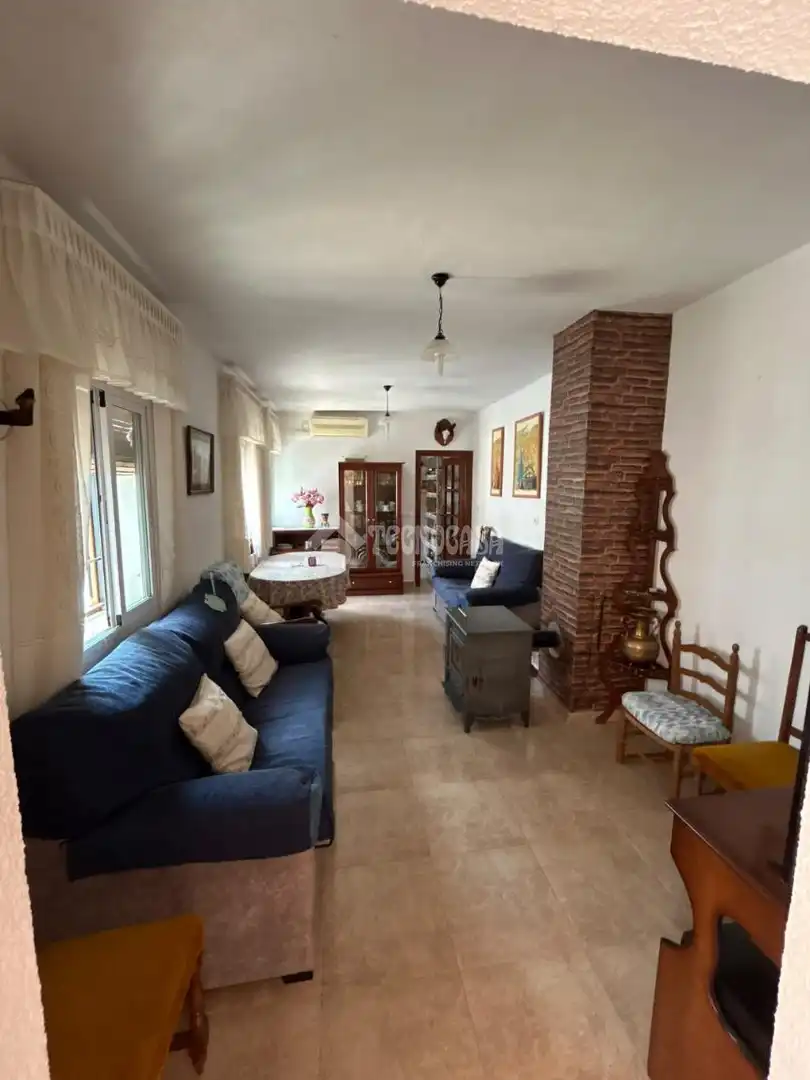 Casa aparellada en venda a El Poblado - Abulagar, imagen 5